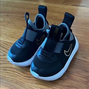 3c baby Nike Black Sneakers with Gold Swoosh crib shoes